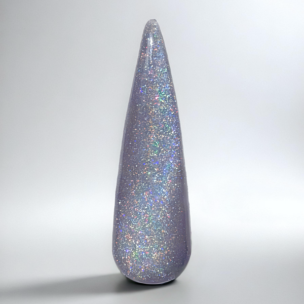 Silvrigt holografiskt cat eye gellack i färgen Prism som glittrar i flera färger.