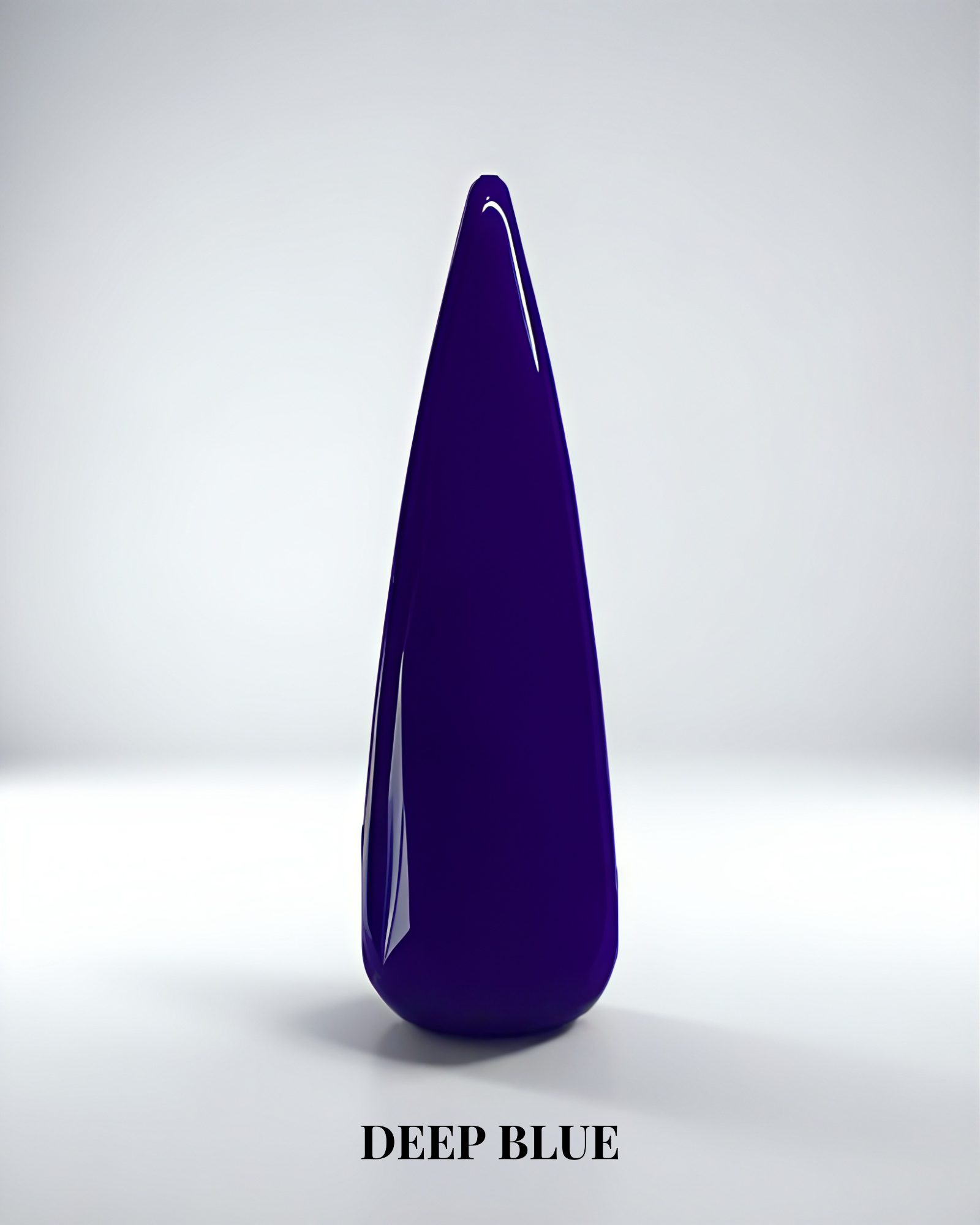 Blått heltäckande gellack i färgen Deep blue för naglar